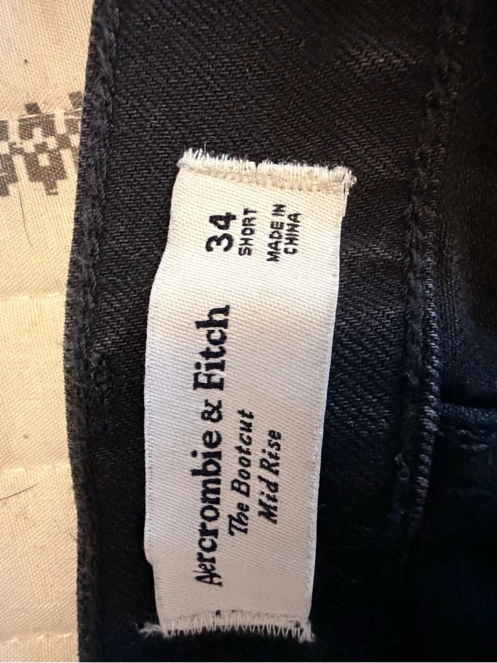 2 pairs of Abercrombie & Fitch Denim High-Rise Jeans - Picture 8 of 11